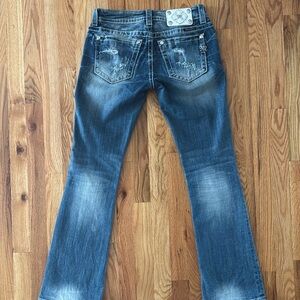 Miss Me women’s signature boot jeans. Great condition. Size 25.